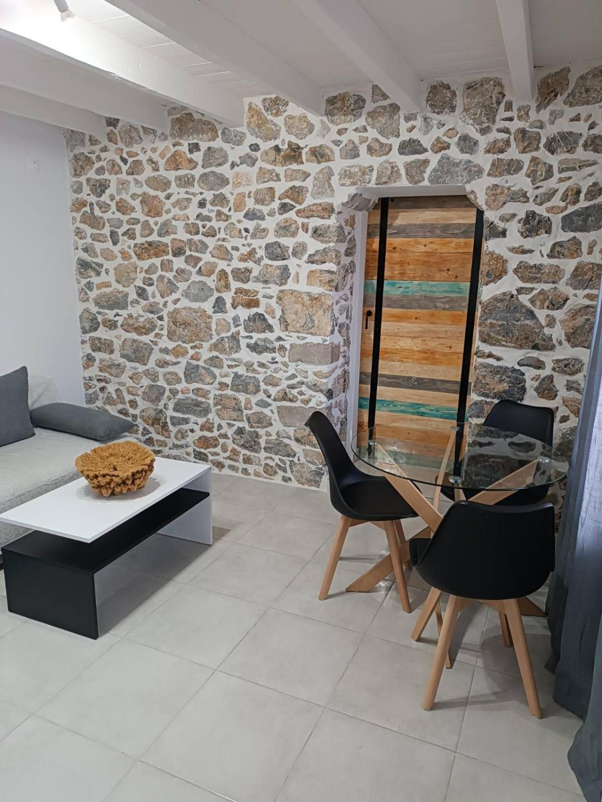 Sunrise - Aegean Blue Apartment Kalymnos Town